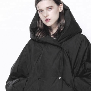 アーバン女性用キルティングフグジャケット冬用屋外ショートフード付きアウトウェアボタン装飾織り生地ポリエステル染めソリッド