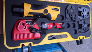 Crimping לסתות עם להחלפה crimping מת V ,U, ה פרופיל עבור pex צינור