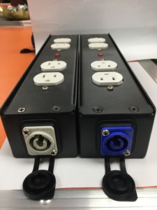 110ボルト配電PowerconポータブルラックマウントSocapexパワーディストロボックス
