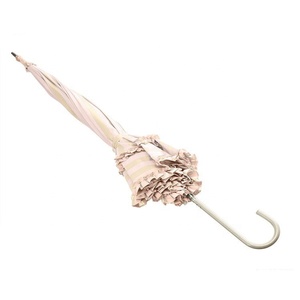 China OEM Supply Pagoda <strong>Umbrella</strong> Beautiful Lady Manual Open Ruffle Straight <strong>Umbrella</strong> for Rain