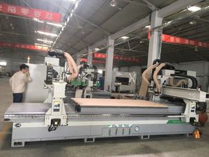 Máquina de enrutador CNC de anidamiento ATC de 4 ejes para muebles de madera para muebles de gabinete de dos piezas - Product Image 6