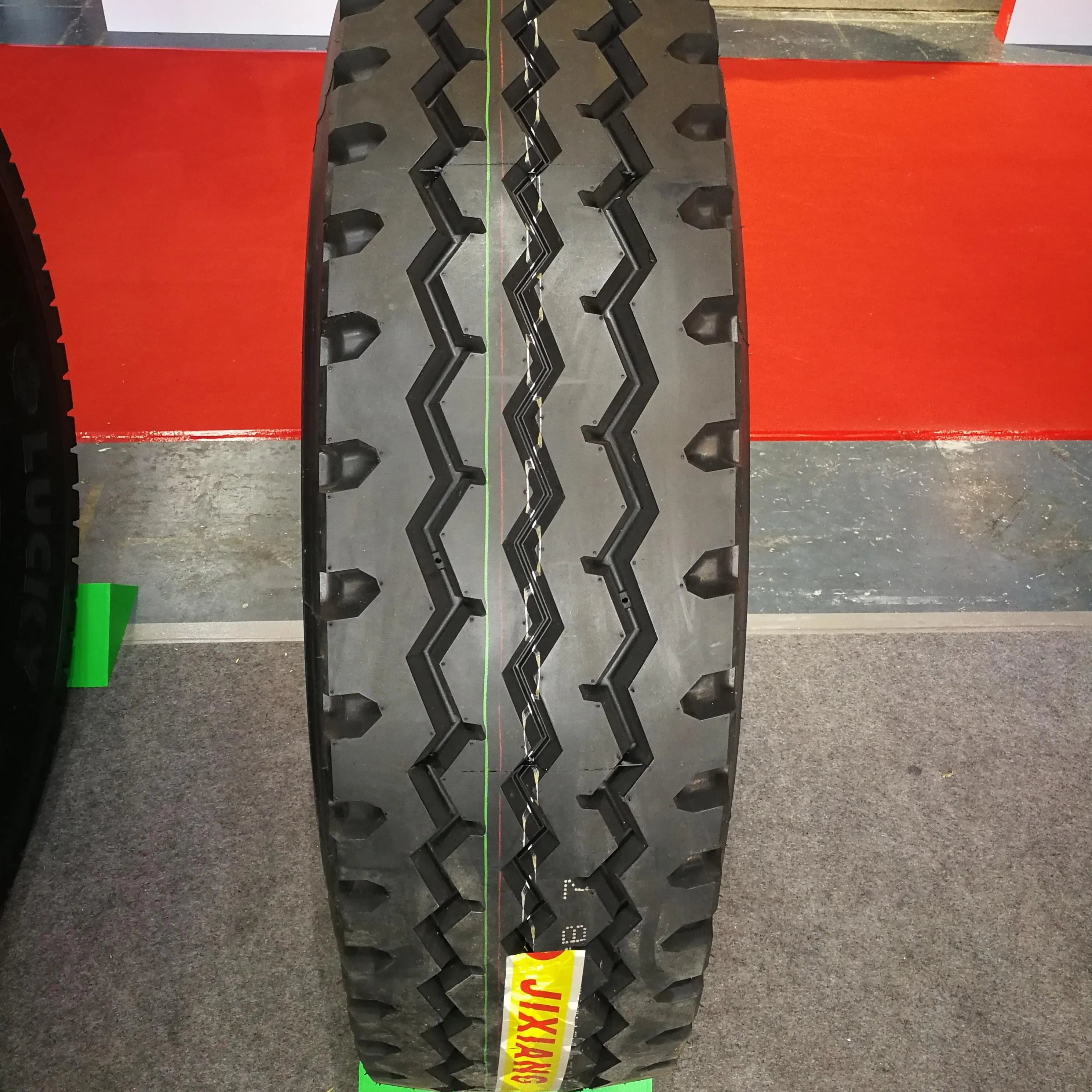 wholesale price truck tires 11r 22.5 tires for sale 11r 22.5 tyres from china factory