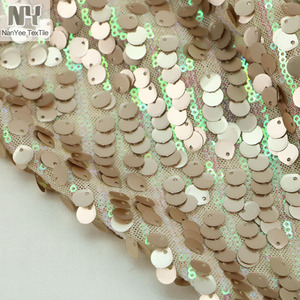 Nanyee Textile New Special <span class=keywords><strong>Drop</strong></span> <span class=keywords><strong>Shape</strong></span> Sequin + 3毫米 Pink Micro Disco Sequin
