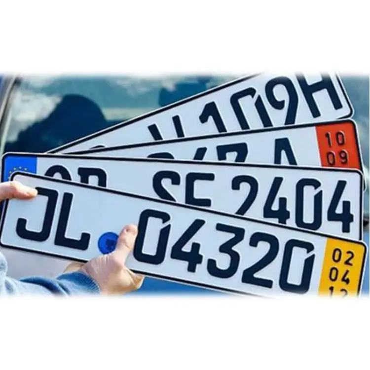 Европейский алюминиевый персональный дизайн под заказ с тиснением текста номерного знака автомобиля