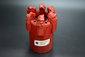 BQ/NQ/PQ取芯锻造钻具用优质碳钢PDC钻头 - Product Image 5
