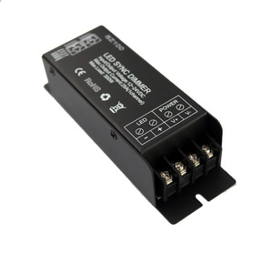 <span class=keywords><strong>Led</strong></span> Sync <span class=keywords><strong>Dimmer</strong></span> Rf <span class=keywords><strong>Led</strong></span> luce <span class=keywords><strong>Dimmer</strong></span> <span class=keywords><strong>Led</strong></span> <span class=keywords><strong>Pwm</strong></span> <span class=keywords><strong>Dimmer</strong></span> Dc12-24v 25A Ce Rohs garanzia