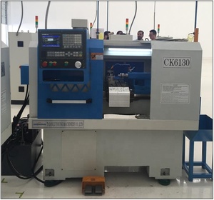 CK6130 220v fase única <span class=keywords><strong>cnc</strong></span> máquina torno de revólver alimentador de barras