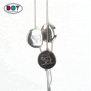 Precio directo de fábrica personalizado en relieve Animal logotipo textura Metal Etiqueta de sello de ropa - Product Image 5