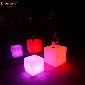 夜のLEDキューブRgb40x40x40を照らす装飾ライト