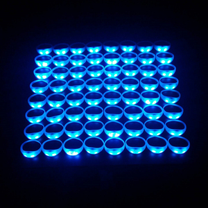 2021 Neues modernes und romantisches programmier bares Fernbedienungsglüh-DMX512-LED-Armband für Partys und Konzert veranstaltungen - Product Image 5
