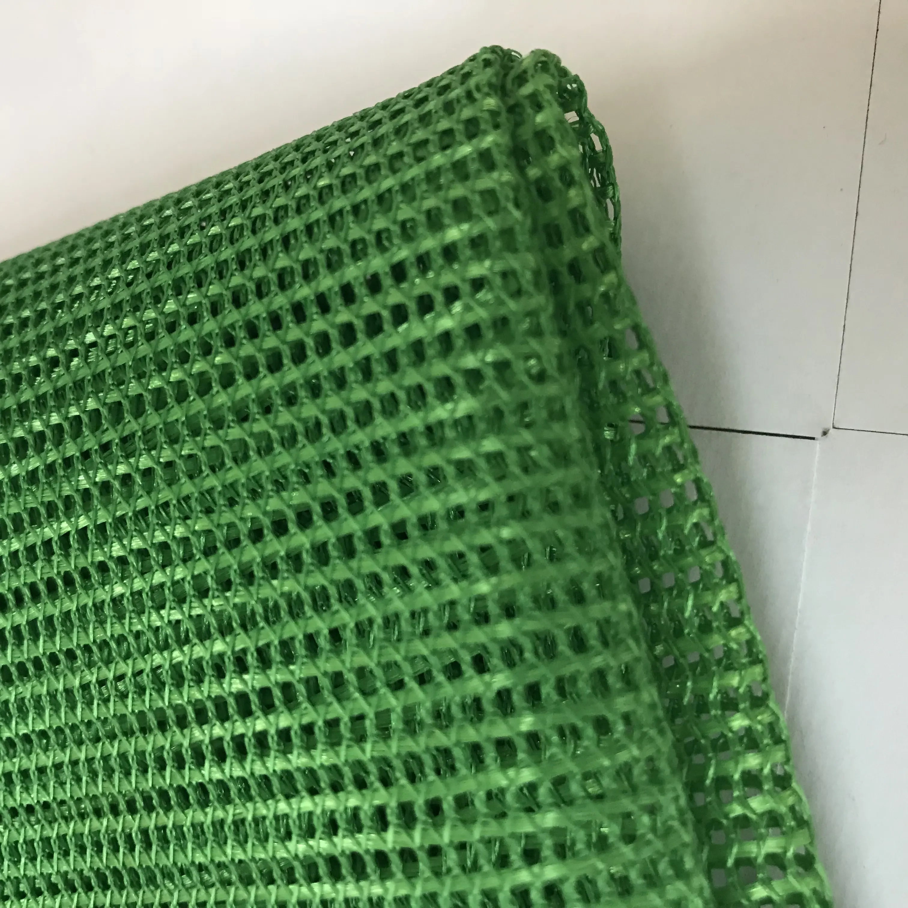 Trung Quốc 3d Không Khí Mềm Tái Chế Polyester Lưới Vải Cho Thể Thao Giải Trí Sản Phẩm