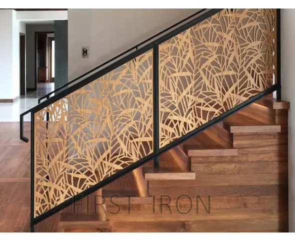 Prefabrik lüks lazer kesim metal/alüminyum/demir iç merdiven korkulukları yaprakları tasarım altın rengi
