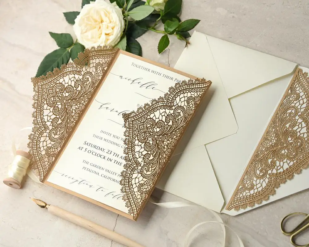 2016 Latest Design Red Color Pocket Laser Cut Wedding Invitation Card