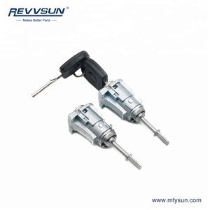 REVVSUN自動車部品1U0837167C1U08371671U0837168ドアロックとキー