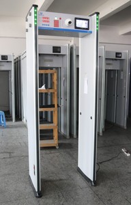 CCTV-Kamera-Sicherheits system Sechs Zonen gehen durch Metall detektor LCD-Bildschirm CCTV-Überwachungs kamerasystem