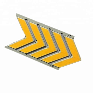 585nm-590nmイエロー/アンバーカラー12vLED矢印cobトラフィック<span class=keywords><strong>LED</strong></span>ストリップ