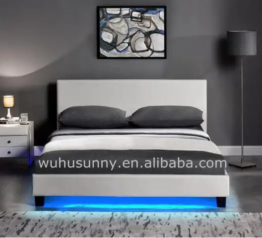 Muebles de dormitorio de cuero blanco, cama moderna con LED en tamaño doble empaquetado en una caja