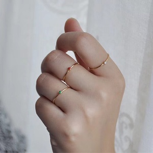 时尚Ruby Gemstone圆形明亮式切割钻石18k红宝石金戒指