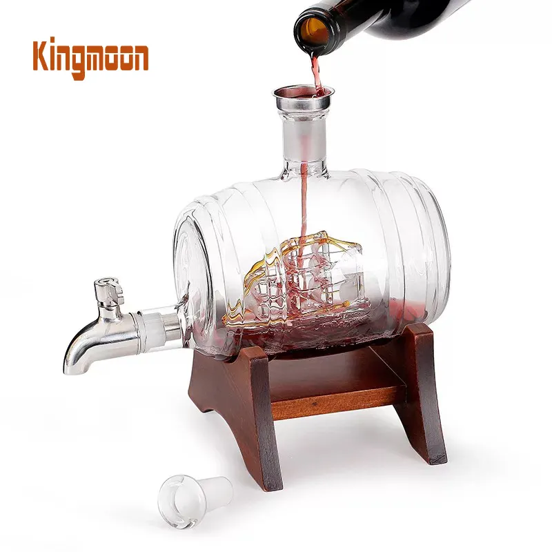 Dispensador de 1000Ml para licor, decantador de vino de vidrio con forma de barril de borosilicato con decoración de velero, grifo de Metal, soporte de madera