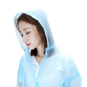 成人一次性雨披风10件装紧急抽绳罩防水<span class=keywords><strong>PE</strong></span>塑料雨衣户外活动
