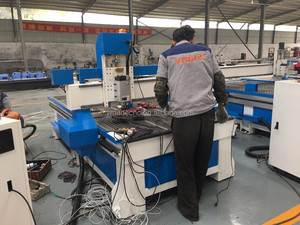 Enrutador cnc 1325 con sistema de control NC studio/DSP, enrutador de publicidad CNC 1325 con sistema DSP - Product Image 3