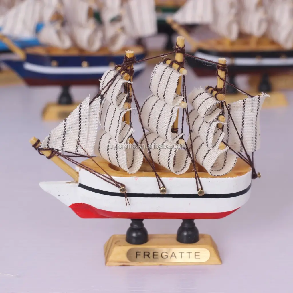 A buon mercato 10 CENTIMETRI di alta qualità barca a vela in stile mediterraneo di legno artigianato in legno modello di barca a vela per la decorazione domestica produttore