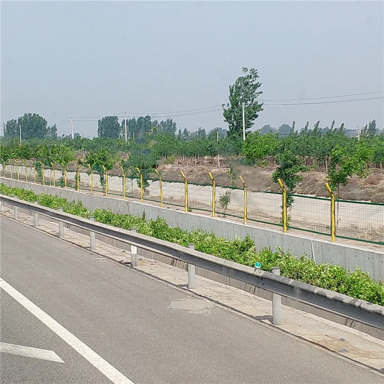 Fornitore dorato rifornimento della fabbrica attrezzature di sicurezza stradale in metallo fascio guard rail ponte guardrail sistemi