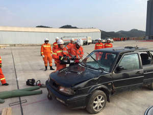 Sale Hydraulic Electric <strong>Cutter</strong> for Vehicle Rescue Powerful Tools - Product Image 5