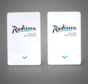 All'ingrosso 13.56MHz NFC Smart Hotel chiavi in PVC RFID porta di accesso Mini Tag Card