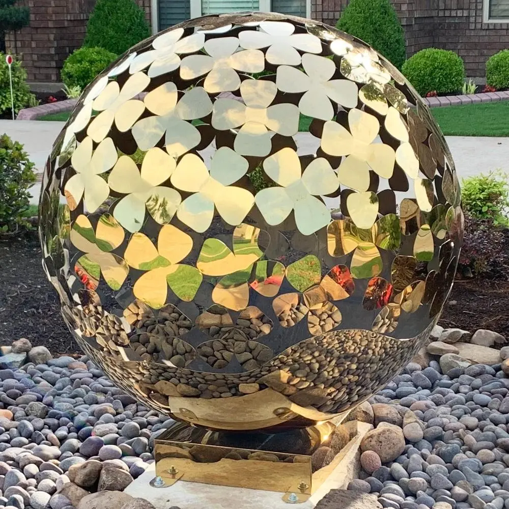 Vendita calda personalizzata metal art craft decor illuminazione a led hollow ball statue home yard ornament sfera in acciaio inossidabile scultura da giardino