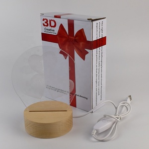 3D <span class=keywords><strong>LED</strong></span>错觉灯3色更换USB电缆圆形木底座定制亚克力图案创意礼品情人节