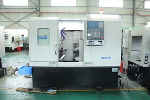 Avere Bar Alimentatore <span class=keywords><strong>CNC</strong></span> Tornio Con La Fabbrica Seeting di Programmazione