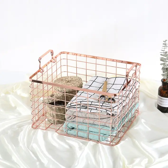 Wire Mesh Square Utility Storage OrganizerためKitchen Office Cabinets、Makeup、Bathroom、Laundry、汚れ服Metalバスケット