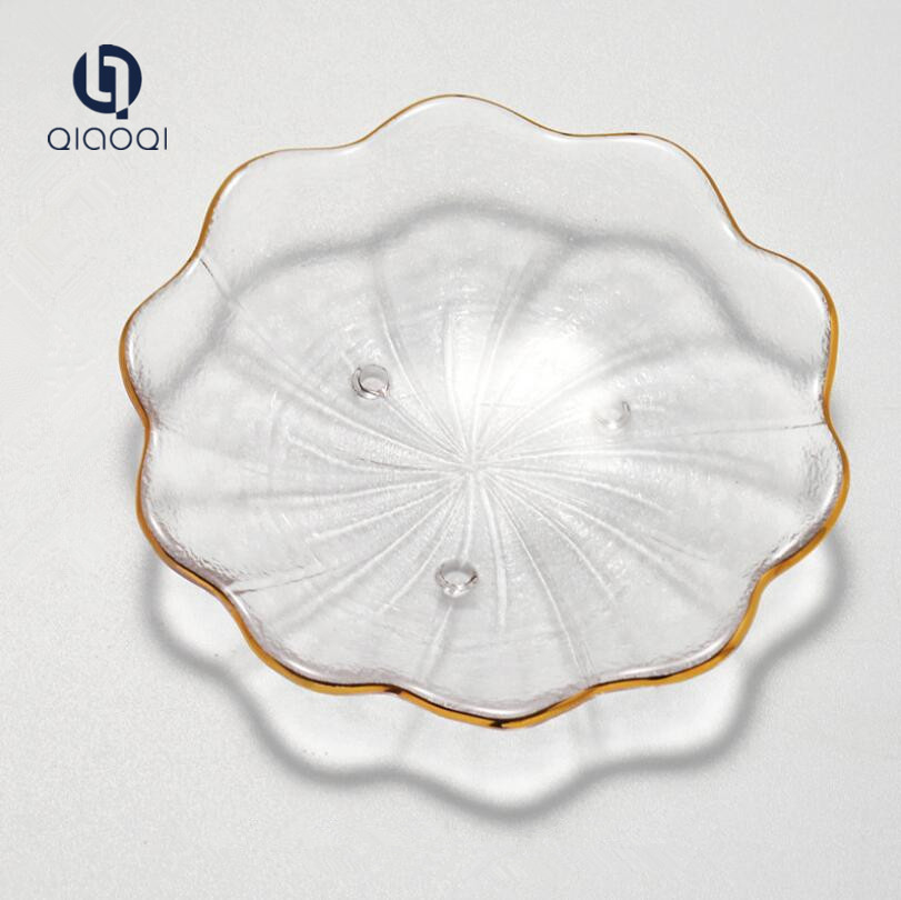 Foglia di loto cerchiata d'oro