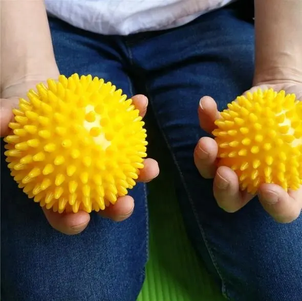 Popular style mini PVC massage ball classic hedgehog gym indoor classical style yoga ball and outdoor yoga ball
