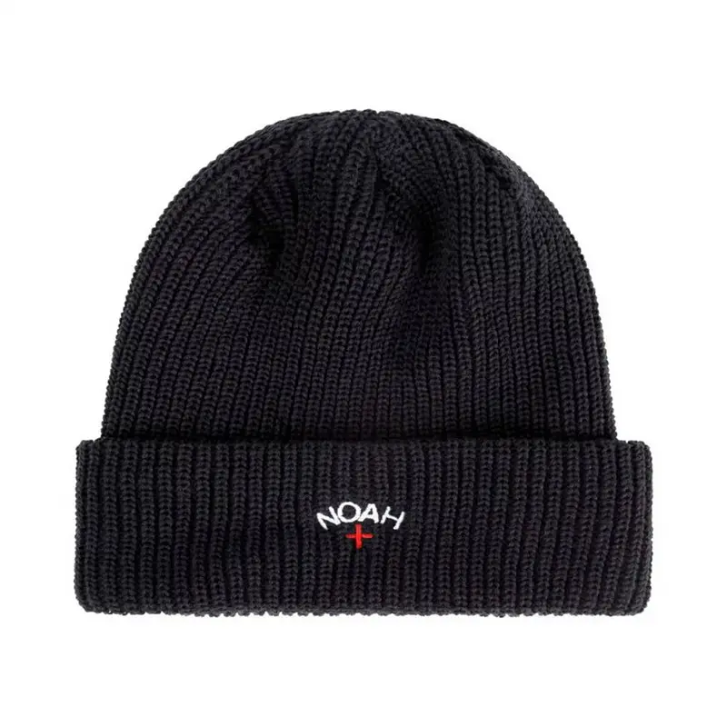 2017 fábrica Clássico Chapéu De Malha De Inverno Beanie 100 Acrílico com Bordados Personalizados