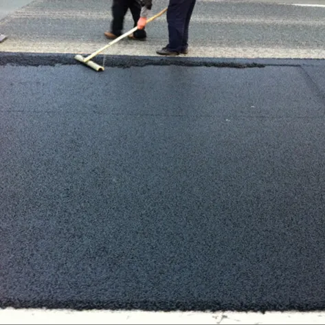 O material de manutenção da superfície da estrada go o asphalto ultra fino verde da superfície