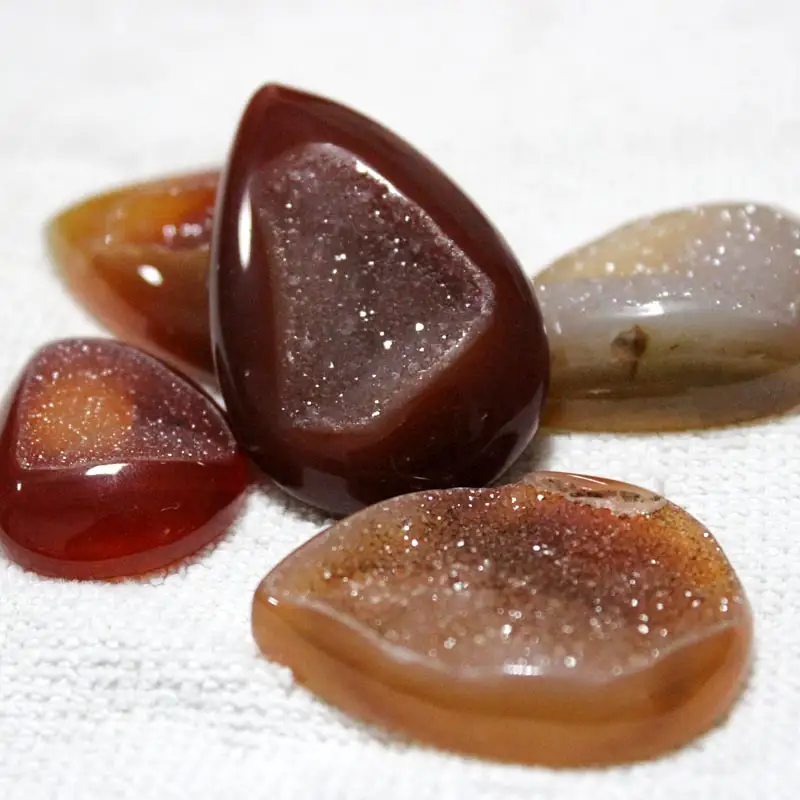 سعر المصنع الأحجار الكريمة druzy حجر عقيق لصنع المجوهرات