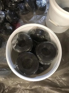 金属丝环持有人双环扎线酒吧关系