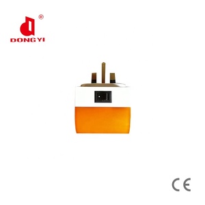 13 Sicherungs stecker adapter Drei UK-Stecker Netzteil Zwei USB-Anschlüsse LED-Nachtlicht 12V/24V/9V Ausgang PC-Material umschaltung Verwendung - Product Image 6