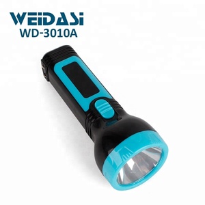 充電式プラスチック懐中電灯トーチライトLED高LEDパワー照明キャンプLED懐中電灯