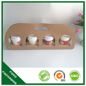Cuatro tazas vaso de papel Kraft con mango