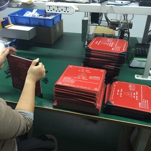 3D 打印机加热床 MK2 MK3 PCB 用于 3d 打印机 <span class=keywords><strong>prusa</strong></span> <span class=keywords><strong>i3</strong></span> delta 的铝硅橡胶加热器