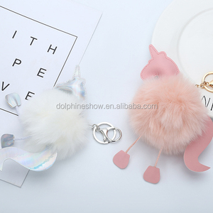 Unicorn Pom Pom Móc Chìa Khóa Tùy Chỉnh PU Leather Patch Kim Loại Keychain - Product Image 6