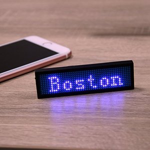 Placa electrónica personalizada LED para camareros, tarjeta de negocios recargable por USB, pantalla de programación de señal Digital, color rojo y azul - Product Image 1