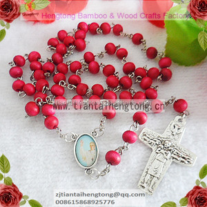 7mm pink Wooden Bead Rosary, Rose Rosary, Scent Rosary Necklace With <strong>Pope</strong> Francisco Center and Cross With Plastic Box - Product Image 3
