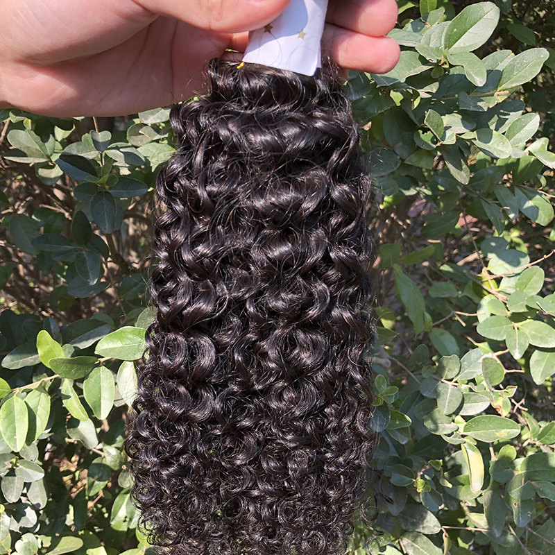 Jerry faisceaux de cheveux bouclés