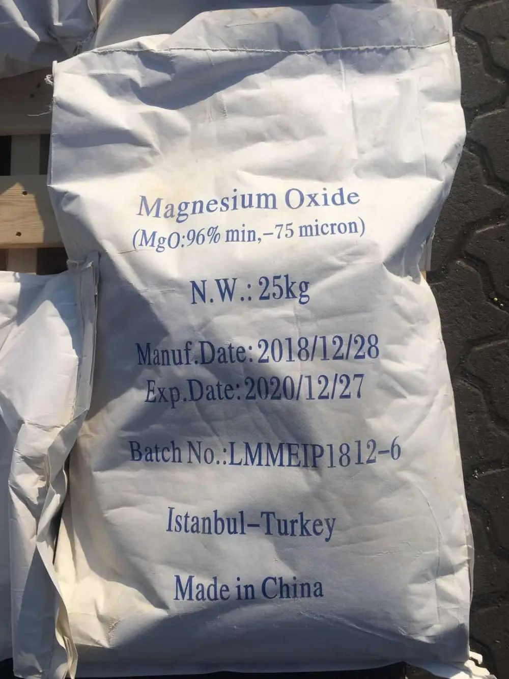 Magnesium Oksida untuk Pertanian atau Penggunaan Industri MgO 96% 95% 90% 85% Tiongkok