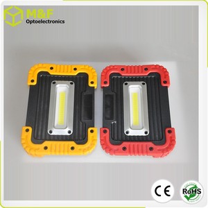 充電式10ワットCOBポータブルポータブル使用<span class=keywords><strong>LED</strong></span>フラッドライト屋外