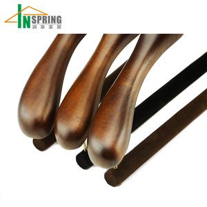 Inspring nuovo design speciale personalizzato con <span class=keywords><strong>display</strong></span> in legno di faggio appendiabiti in legno di lusso